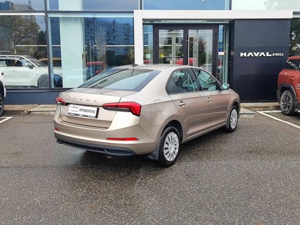 Skoda Rapid II с пробегом 2022 года, цена 2 059 000 рублей, 7184 км, лифтбек, Автокод Объявления
