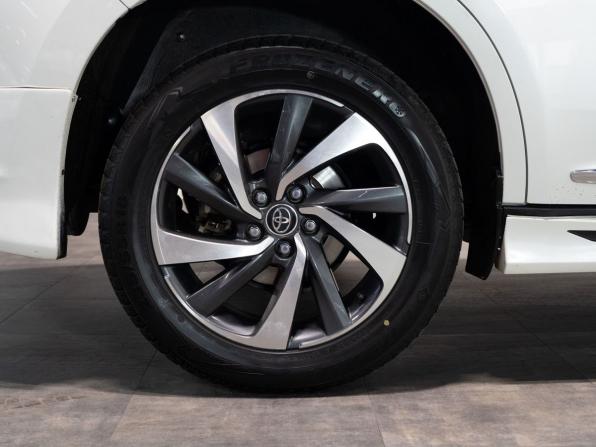 Toyota Harrier III (XU60) Рестайлинг с пробегом 2018 года, цена 3 200 000 рублей, 141500 км, внедорожник, Автокод Объявления