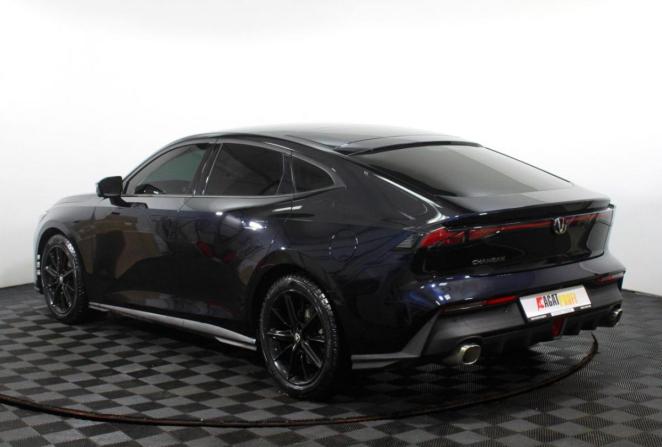 Changan UNI-V I с пробегом 2023 года, цена 2 175 000 рублей, 33415 км, лифтбек, Автокод Объявления