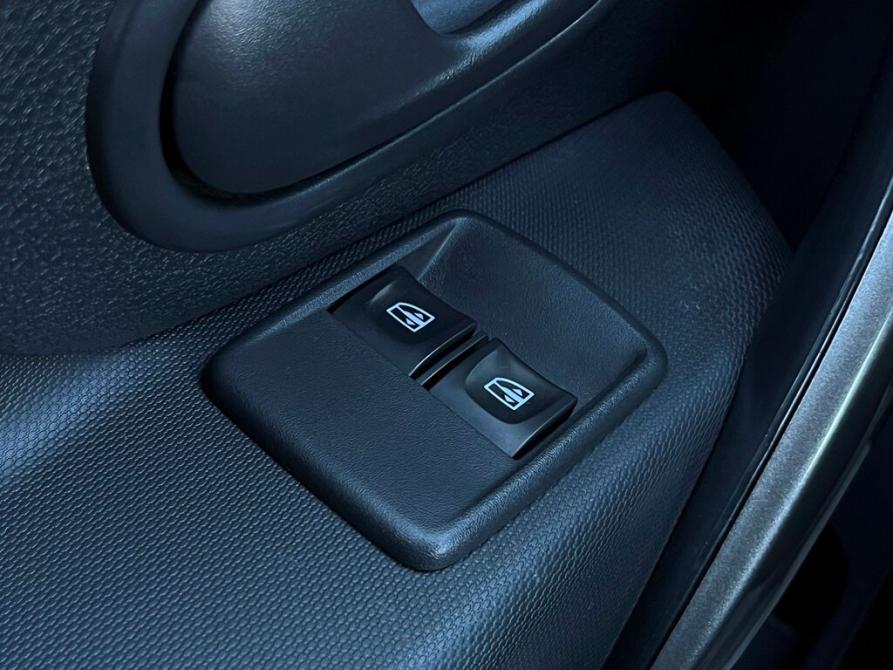 Renault Logan II Рестайлинг Санкт-Петербург  - изображение 18