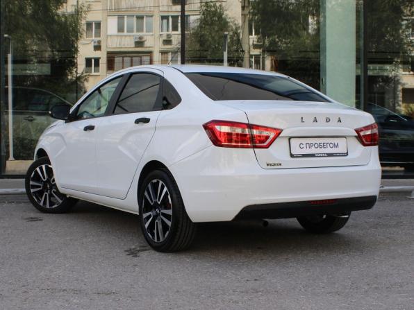 Lada (ВАЗ) Vesta I с пробегом 2018 года, цена 760 000 рублей, 140588 км, седан, Автокод Объявления