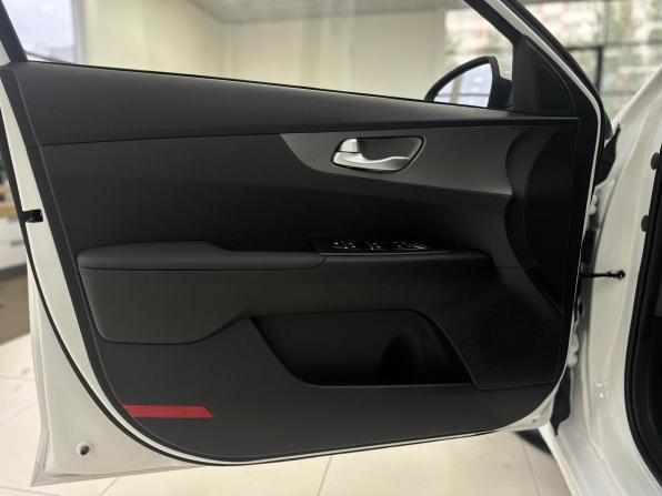 Kia K3 II (China Market) Рестайлинг с пробегом 2026 года, цена 2 760 000 рублей, 27 км, седан, Автокод Объявления