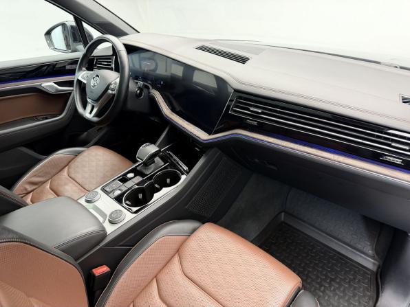 Volkswagen Touareg III с пробегом 2020 года, цена 4 950 000 рублей, 220236 км, внедорожник, Автокод Объявления