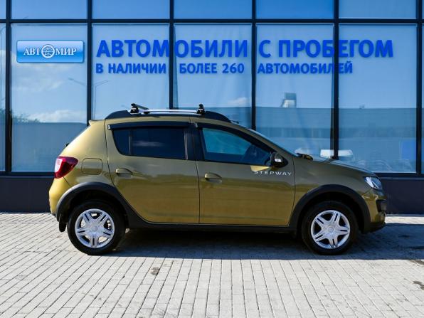 Renault Sandero II с пробегом 2015 года, цена 922 000 рублей, 84420 км, хэтчбек, Автокод Объявления