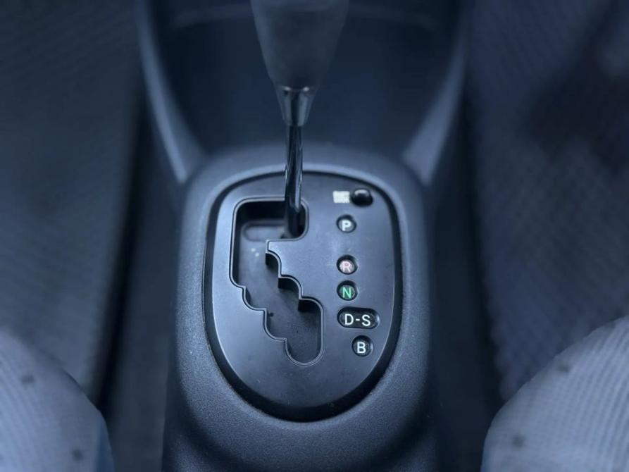 Toyota Vitz II (XP90) Новосибирск  - изображение 16