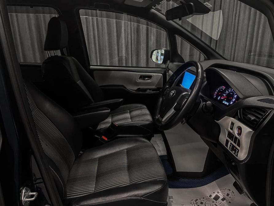 Toyota Noah III (R80) Рестайлинг Красноярск  - изображение 9