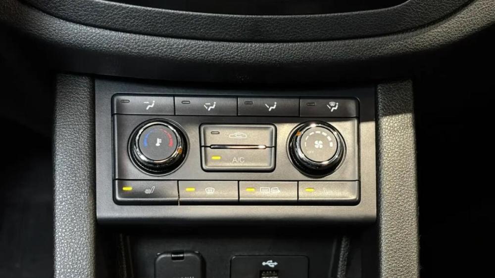 FAW Besturn X40 I Смоленск  - изображение 18