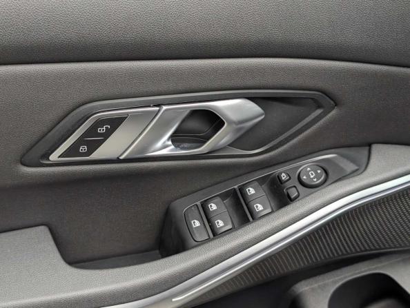 BMW 3 серии VII (G2x) с пробегом 2020 года, цена 3 397 000 рублей, 65118 км, седан, Автокод Объявления