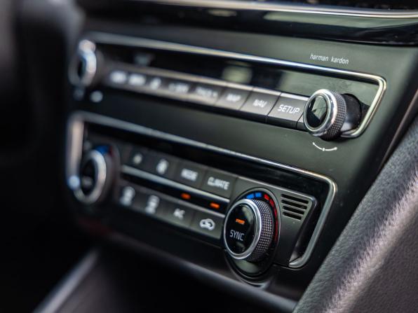 Kia Optima IV Рестайлинг с пробегом 2019 года, цена 2 098 000 рублей, 171639 км, седан, Автокод Объявления