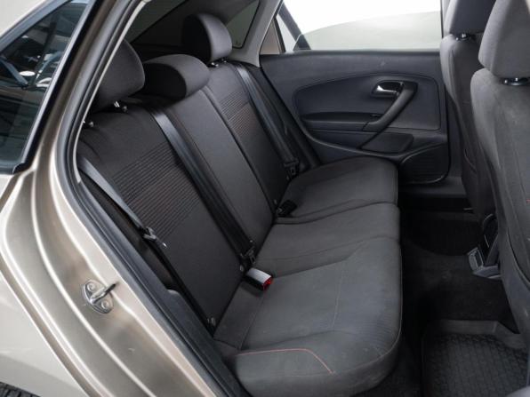 Volkswagen Polo V Рестайлинг с пробегом 2017 года, цена 1 069 000 рублей, 188343 км, седан, Автокод Объявления