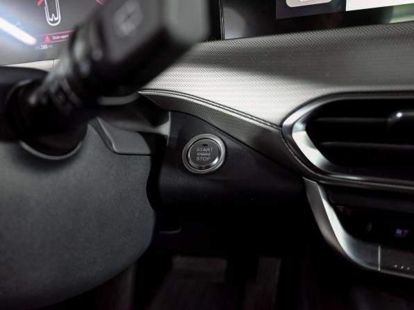 Changan UNI-T I с пробегом 2023 года, цена 2 770 000 рублей, 352 км, внедорожник, Автокод Объявления