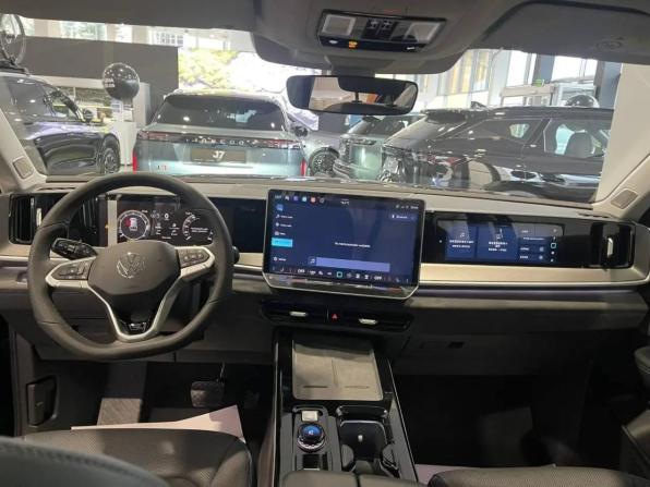 Новый Volkswagen Tavendor I Рестайлинг 2026 года, цена 6 250 000 рублей, внедорожник, Автокод Объявления