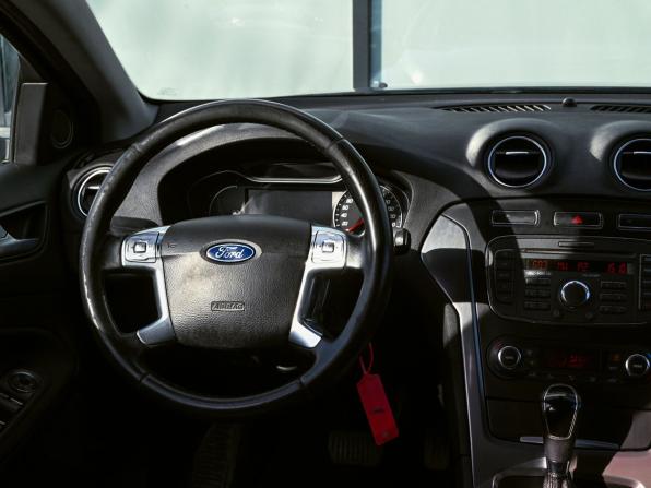 Ford Mondeo IV Рестайлинг с пробегом 2012 года, цена 909 000 рублей, 238113 км, седан, Автокод Объявления