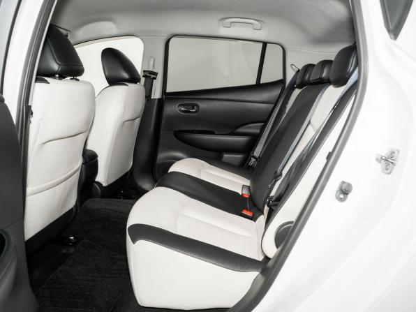 Nissan Leaf I (ZE0/AZE0) с пробегом 2017 года, цена 1 060 000 рублей, 127118 км, хэтчбек, Автокод Объявления