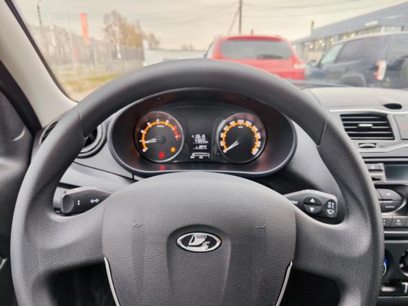 Lada (ВАЗ) Granta I Рестайлинг с пробегом 2022 года, цена 729 000 рублей, 49000 км, лифтбек, Автокод Объявления