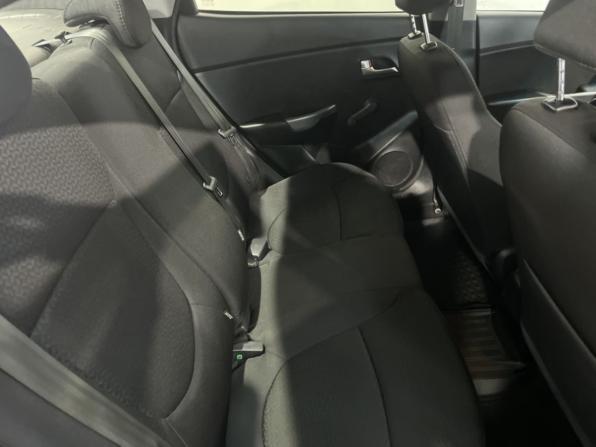 Kia Rio III Рестайлинг с пробегом 2016 года, цена 1 007 000 рублей, 162663 км, седан, Автокод Объявления