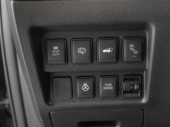 Nissan Pathfinder IV с пробегом 2016 года, цена 1 995 000 рублей, 98000 км, внедорожник, Автокод Объявления