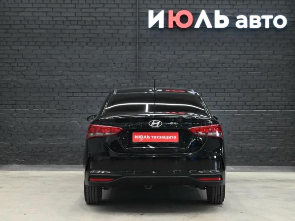 Hyundai Solaris II Рестайлинг с пробегом 2020 года, цена 1 770 000 рублей, 62292 км, седан, Автокод Объявления
