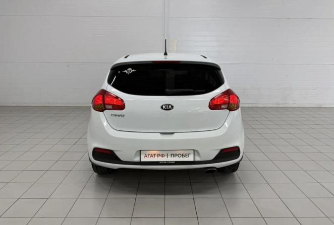 Kia Ceed II с пробегом 2012 года, цена 800 000 рублей, 214058 км, хэтчбек, Автокод Объявления