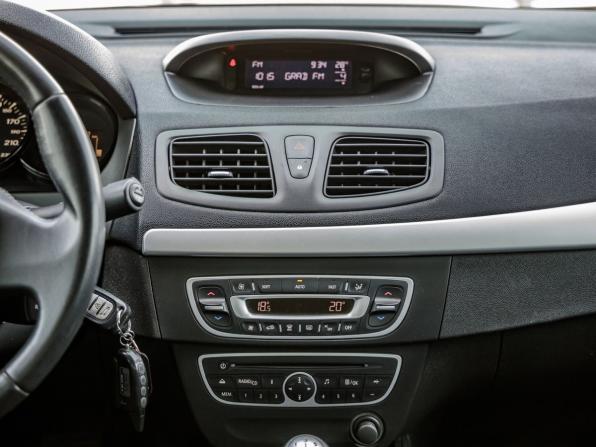 Renault Fluence I с пробегом 2012 года, цена 784 000 рублей, 130713 км, седан, Автокод Объявления