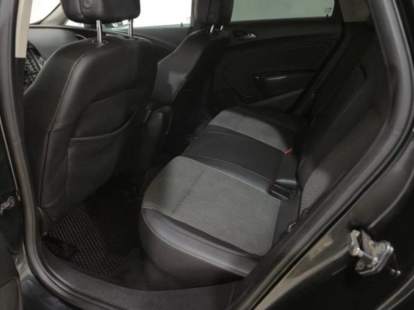 Opel Astra J с пробегом 2011 года, цена 590 000 рублей, 233364 км, хэтчбек, Автокод Объявления