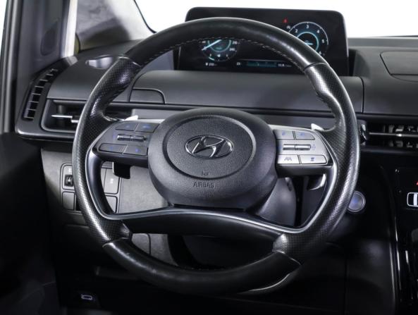 Hyundai Staria I с пробегом 2021 года, цена 3 990 000 рублей, 118800 км, минивэн, Автокод Объявления