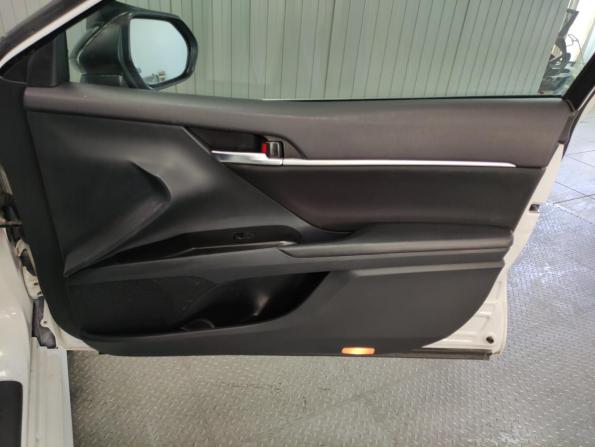 Toyota Camry VIII (XV70) Рестайлинг с пробегом 2021 года, цена 1 850 000 рублей, 143267 км, седан, Автокод Объявления