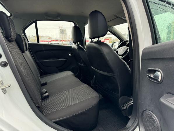 Renault Logan II с пробегом 2017 года, цена 830 000 рублей, 112159 км, седан, Автокод Объявления