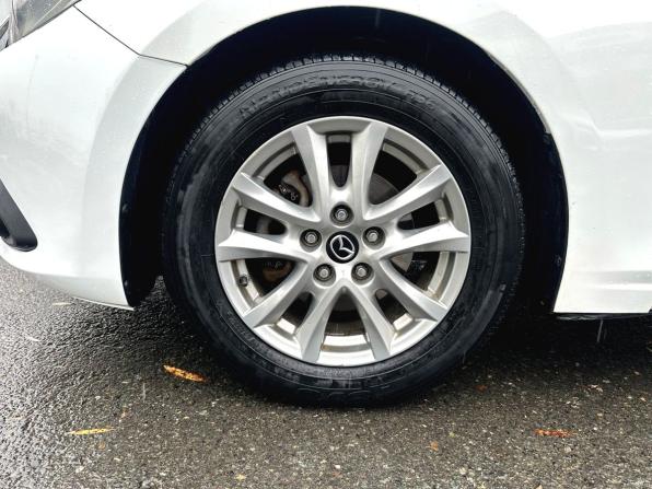 Mazda 3 III (BM) с пробегом 2014 года, цена 1 350 000 рублей, 72286 км, хэтчбек, Автокод Объявления