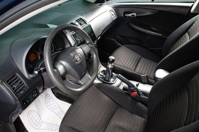 Toyota Corolla X (E140 E150) Рестайлинг с пробегом 2012 года, цена 1 079 000 рублей, 260000 км, седан, Автокод Объявления