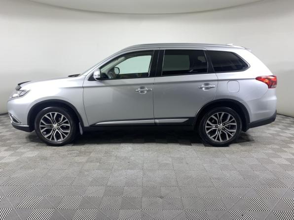 Mitsubishi Outlander III Рестайлинг 2 с пробегом 2018 года, цена 2 099 000 рублей, 100000 км, внедорожник, Автокод Объявления