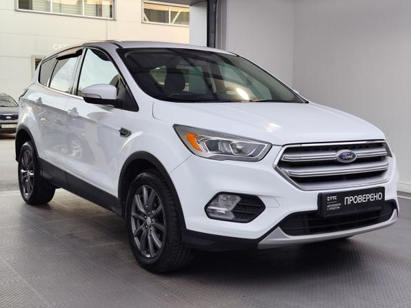 Ford Kuga II Рестайлинг с пробегом 2017 года, цена 1 520 000 рублей, 175000 км, внедорожник, Автокод Объявления