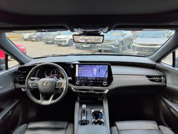 Lexus RX V с пробегом 2023 года, цена 7 500 000 рублей, 64871 км, внедорожник, Автокод Объявления