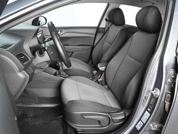 Hyundai Solaris II с пробегом 2017 года, цена 1 389 000 рублей, 128630 км, седан, Автокод Объявления