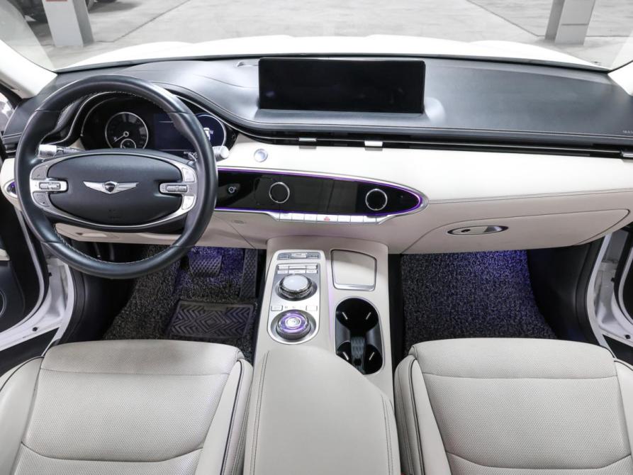 Genesis GV70 I Москва  - изображение 15