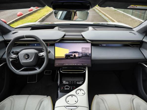 Lotus Eletre с пробегом 2023 года, цена 9 399 000 рублей, 29180 км, внедорожник, Автокод Объявления