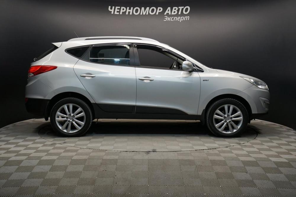 Hyundai Tucson II Крым  - изображение 6