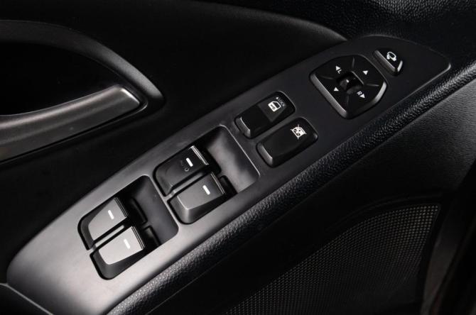 Hyundai ix35 I с пробегом 2013 года, цена 1 219 000 рублей, 195700 км, внедорожник, Автокод Объявления