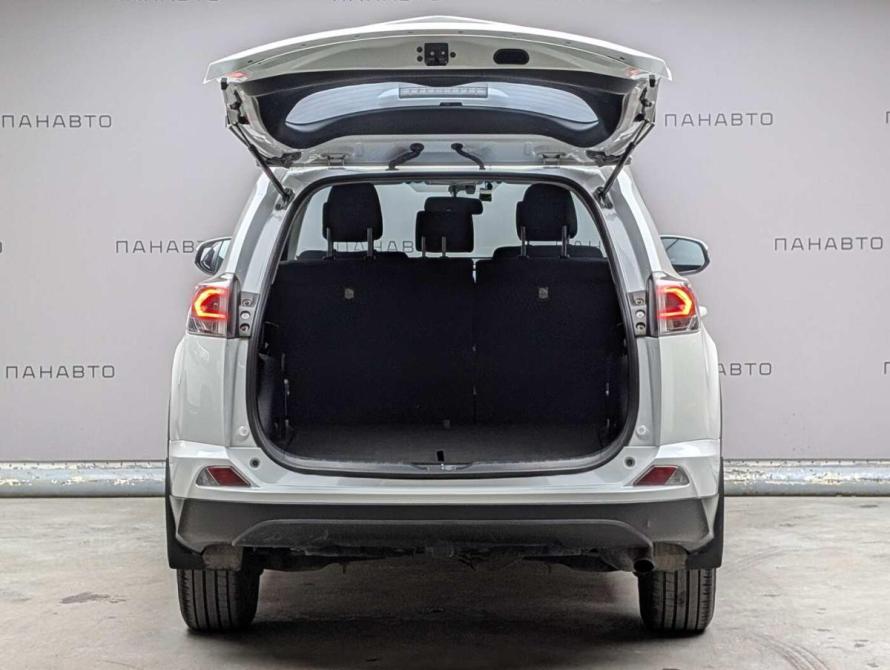 Toyota RAV4 IV (XA40) Рестайлинг Москва  - изображение 6