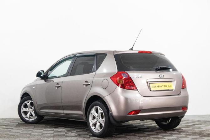 Kia Ceed I с пробегом 2009 года, цена 659 000 рублей, 220125 км, универсал, Автокод Объявления