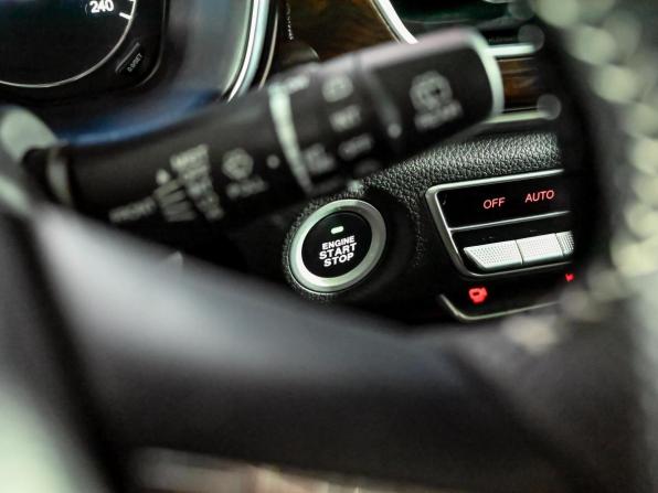 Dongfeng 580 I Рестайлинг с пробегом 2024 года, цена 1 850 000 рублей, 30804 км, внедорожник, Автокод Объявления