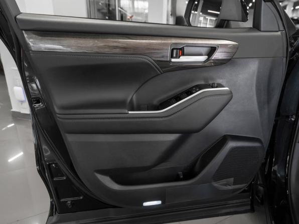 Toyota Highlander IV (XU70) с пробегом 2026 года, цена 5 400 000 рублей, 50 км, внедорожник, Автокод Объявления