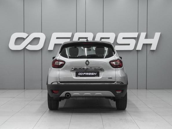Renault Kaptur I Рестайлинг с пробегом 2021 года, цена 1 480 000 рублей, 92159 км, внедорожник, Автокод Объявления