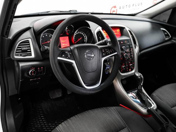 Opel Astra J с пробегом 2011 года, цена 799 000 рублей, 213308 км, хэтчбек, Автокод Объявления