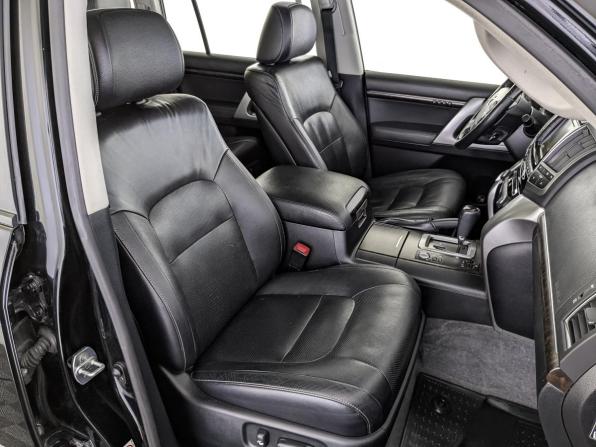 Toyota Land Cruiser 200 Series Рестайлинг 1 с пробегом 2012 года, цена 3 300 000 рублей, 291690 км, внедорожник, Автокод Объявления