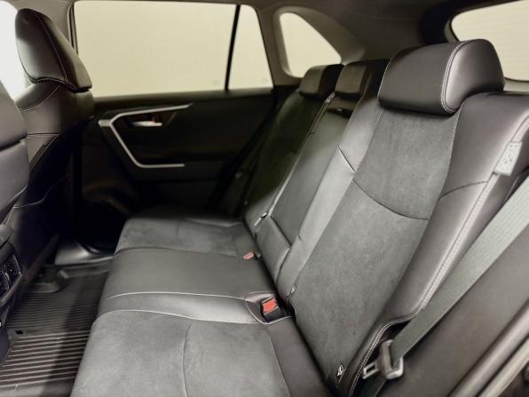 Toyota RAV4 V (XA50) с пробегом 2021 года, цена 4 525 000 рублей, 21003 км, внедорожник, Автокод Объявления
