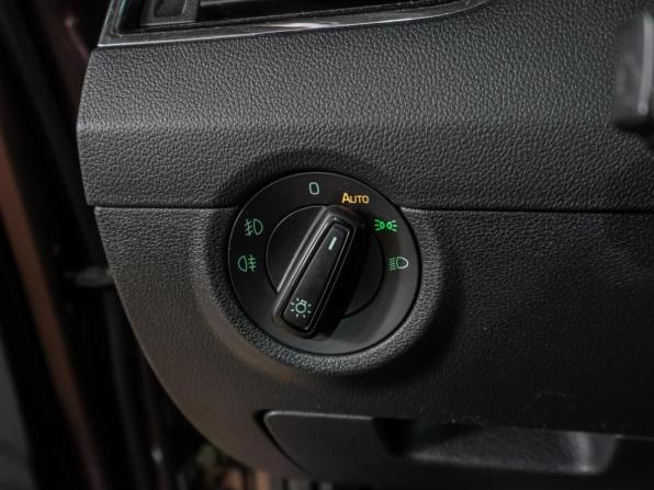 Skoda Octavia III (A7) Рестайлинг с пробегом 2019 года, цена 1 589 000 рублей, 260309 км, лифтбек, Автокод Объявления