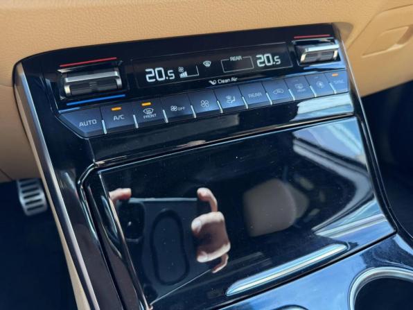 Kia Mohave I Рестайлинг 2 с пробегом 2020 года, цена 3 750 000 рублей, 151000 км, внедорожник, Автокод Объявления