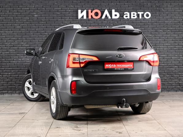 Kia Sorento II Рестайлинг с пробегом 2015 года, цена 1 900 000 рублей, 216462 км, внедорожник, Автокод Объявления