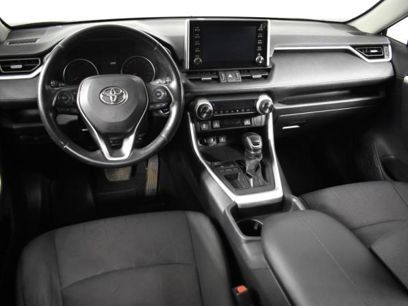 Toyota RAV4 V (XA50) с пробегом 2021 года, цена 2 723 100 рублей, 124741 км, внедорожник, Автокод Объявления
